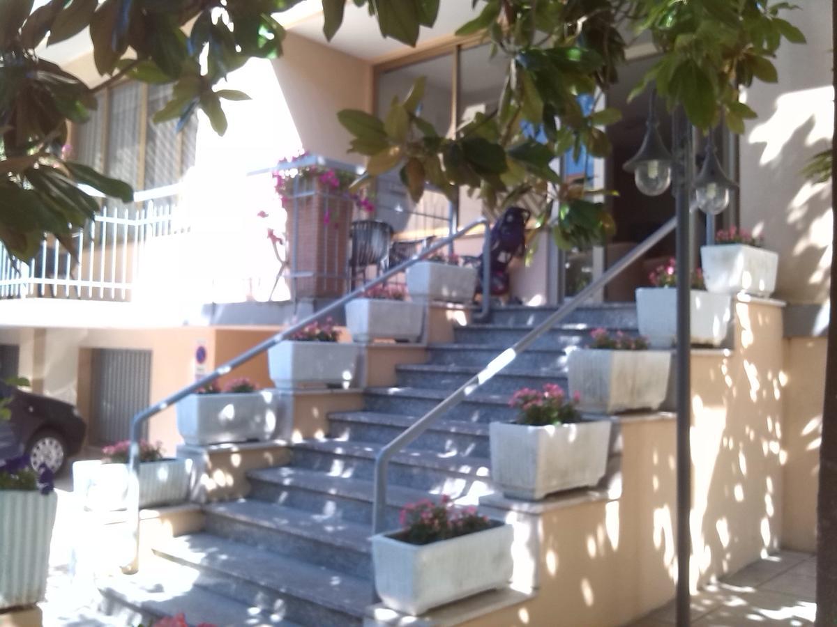 K2 Hotel Cattolica Exterior photo