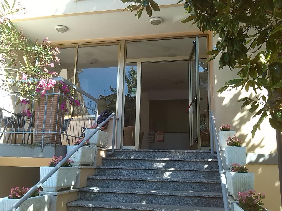 K2 Hotel Cattolica Exterior photo
