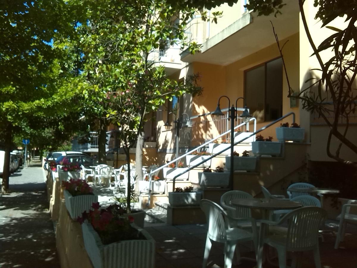 K2 Hotel Cattolica Exterior photo